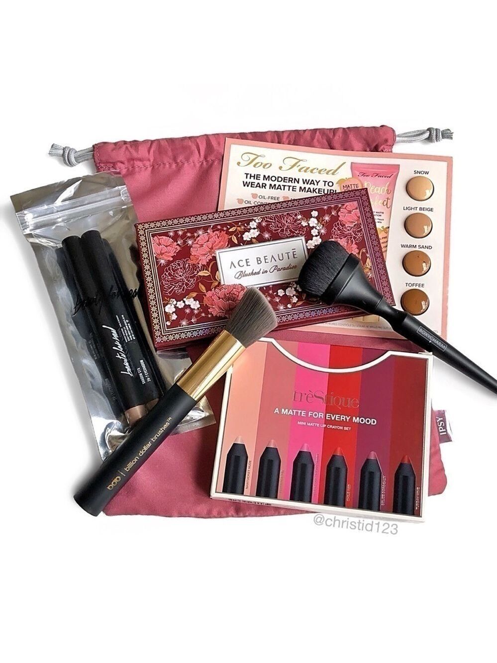 Brand New Makeup Bundle Trestique Lipstick Ace Beaute Blush Brushes